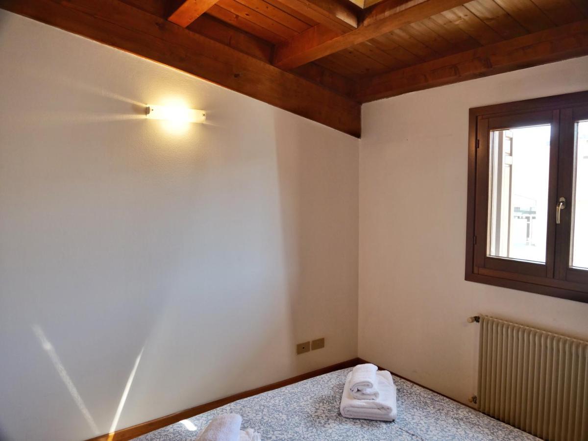 Lounge Del Duca, Centralissimo Bicamere Su Due Livelli - Posto Auto A Richesta Grado Exterior foto